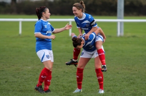 Gemma Hillier celebrates scoring Pompey's second goal against Keynsham (Jordan Hampton)